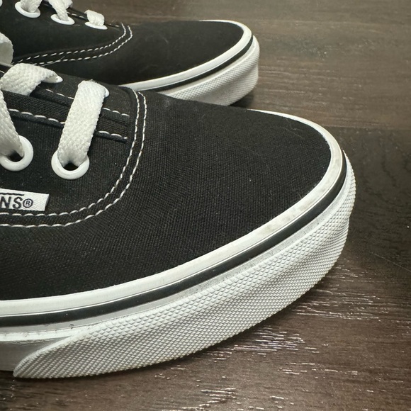Vans Authentic Shoe. Size 7. Color Black. - Picture 9 of 15